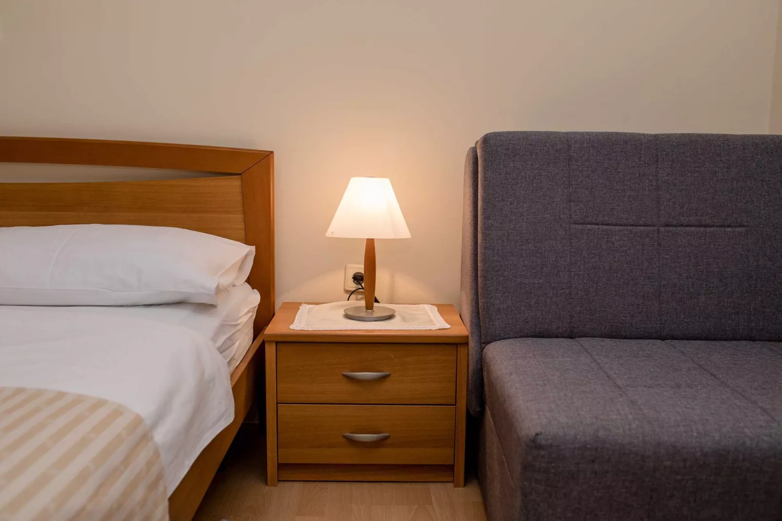 Guest House Villa Anggela - Classic Double room with Balcony and Sea View (BR1)-Indoor