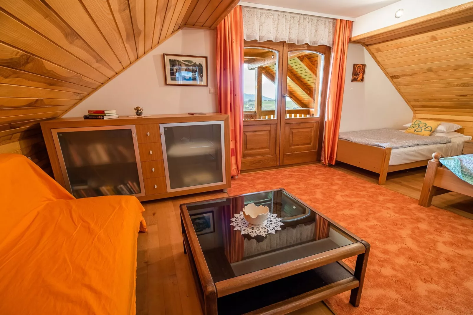 Vivid Hillside Country House with Hot-Tub and Sauna - Two Bedroom Country House-Bedroom