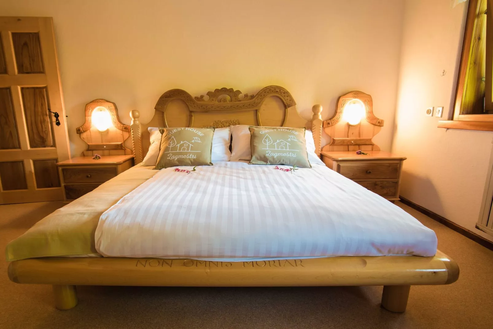 Rustic Authentic Holiday Home with Terrace and Wood Stove - Three Bedroom Holiday Home with Terrace-Schlafzimmer