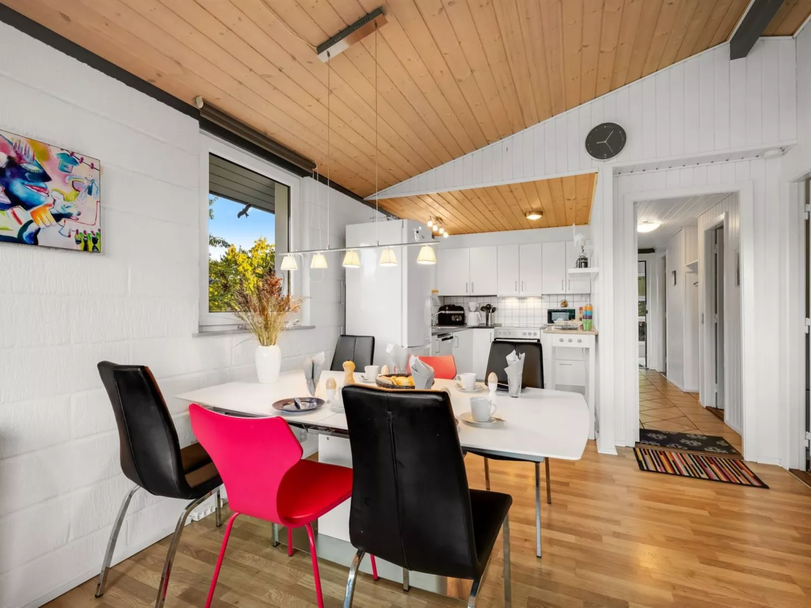 "Sjarlotte" - 400m to the fjord-Inside