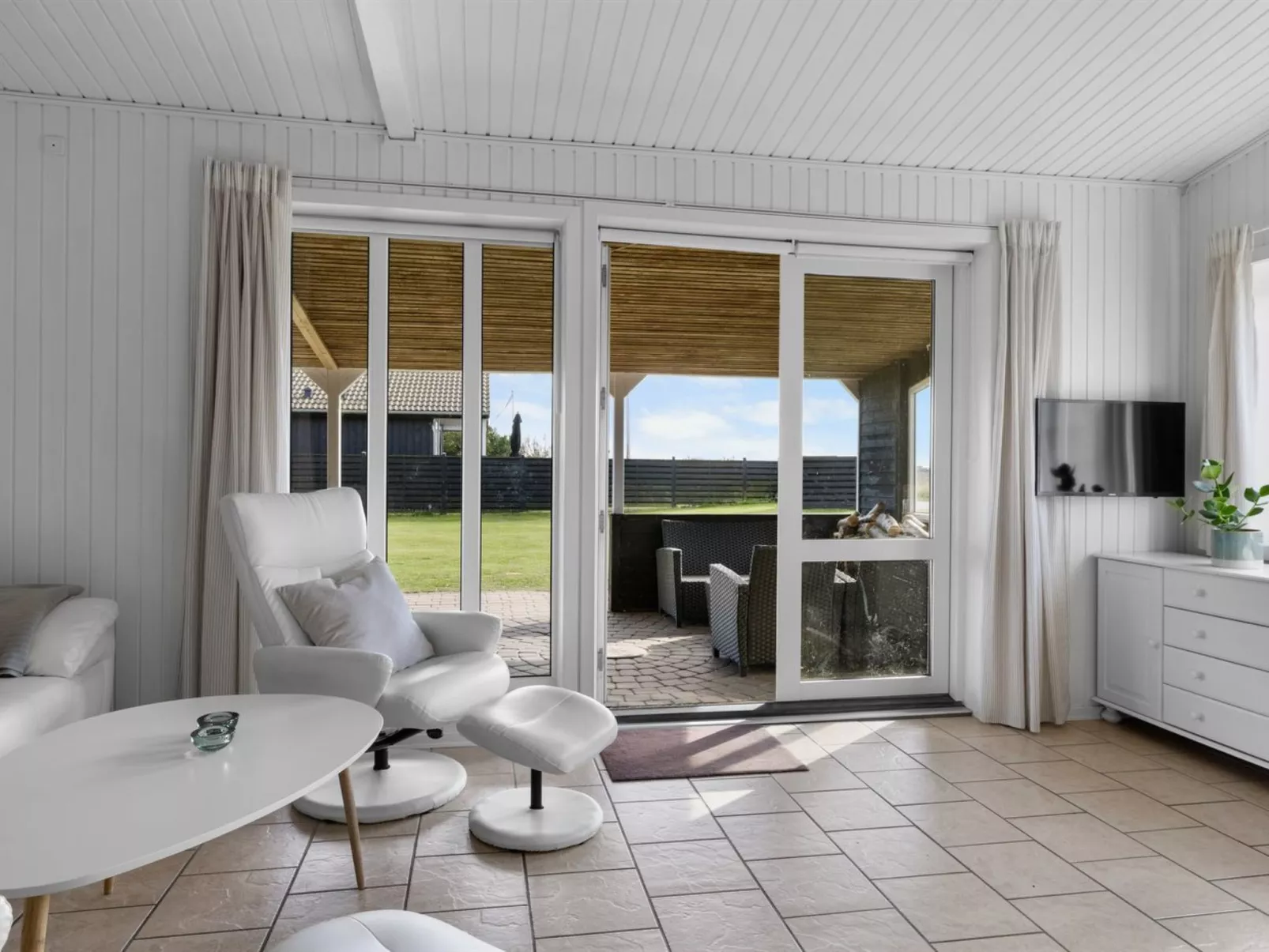 "Rolfkarl" - 250m from the sea-Drinnen