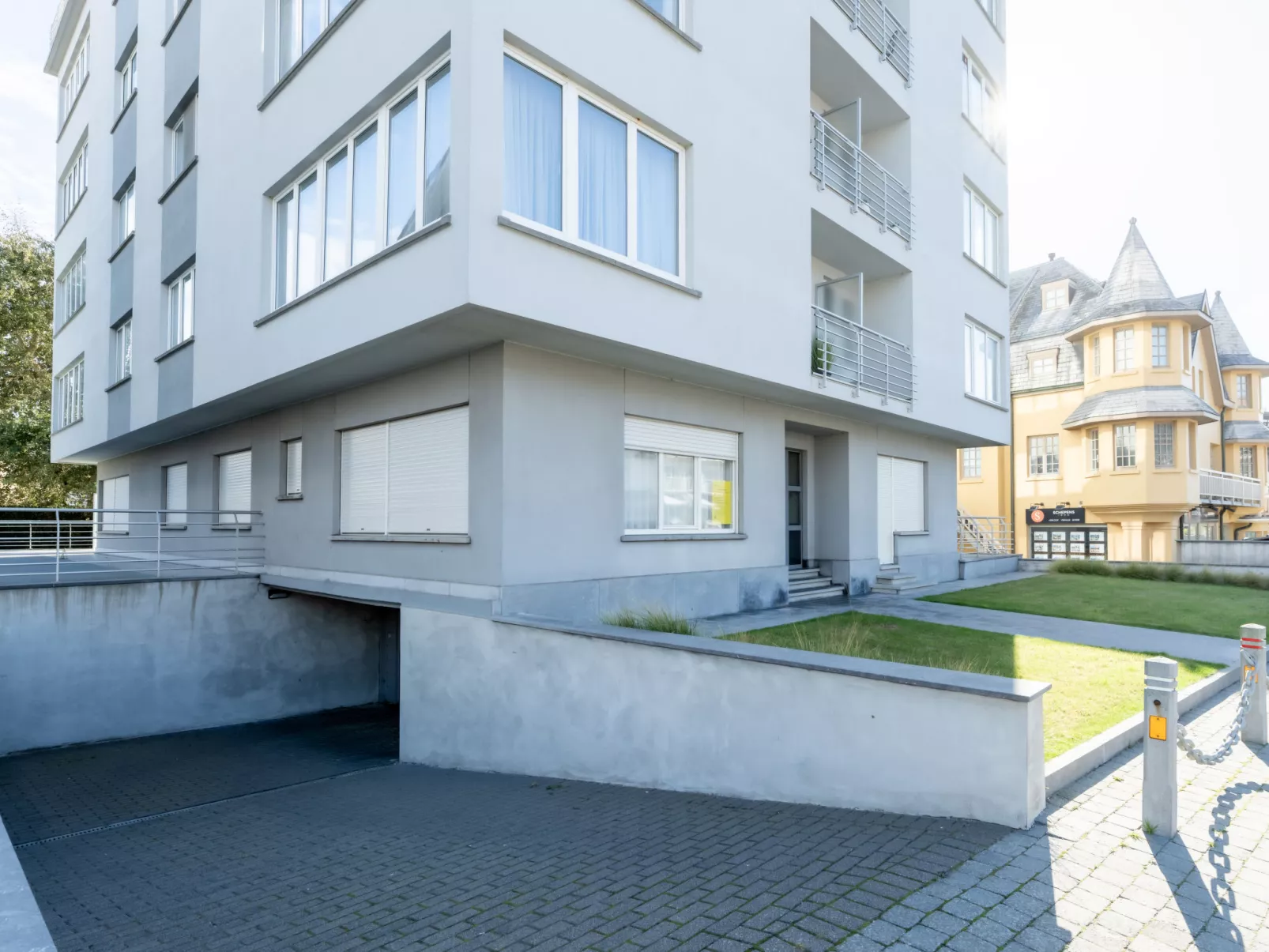 Blanc Rivage with garage-Outside