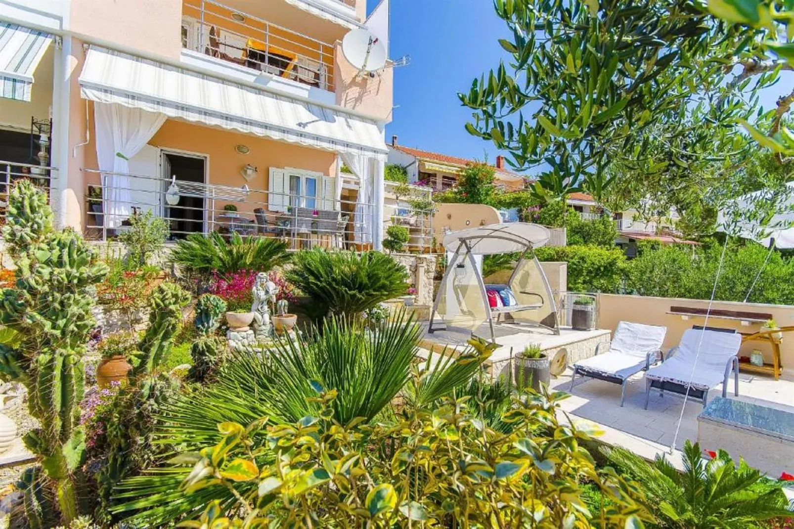 Apartments Nives -Standard Two Bedroom Apartment   (A1)-Extérieur