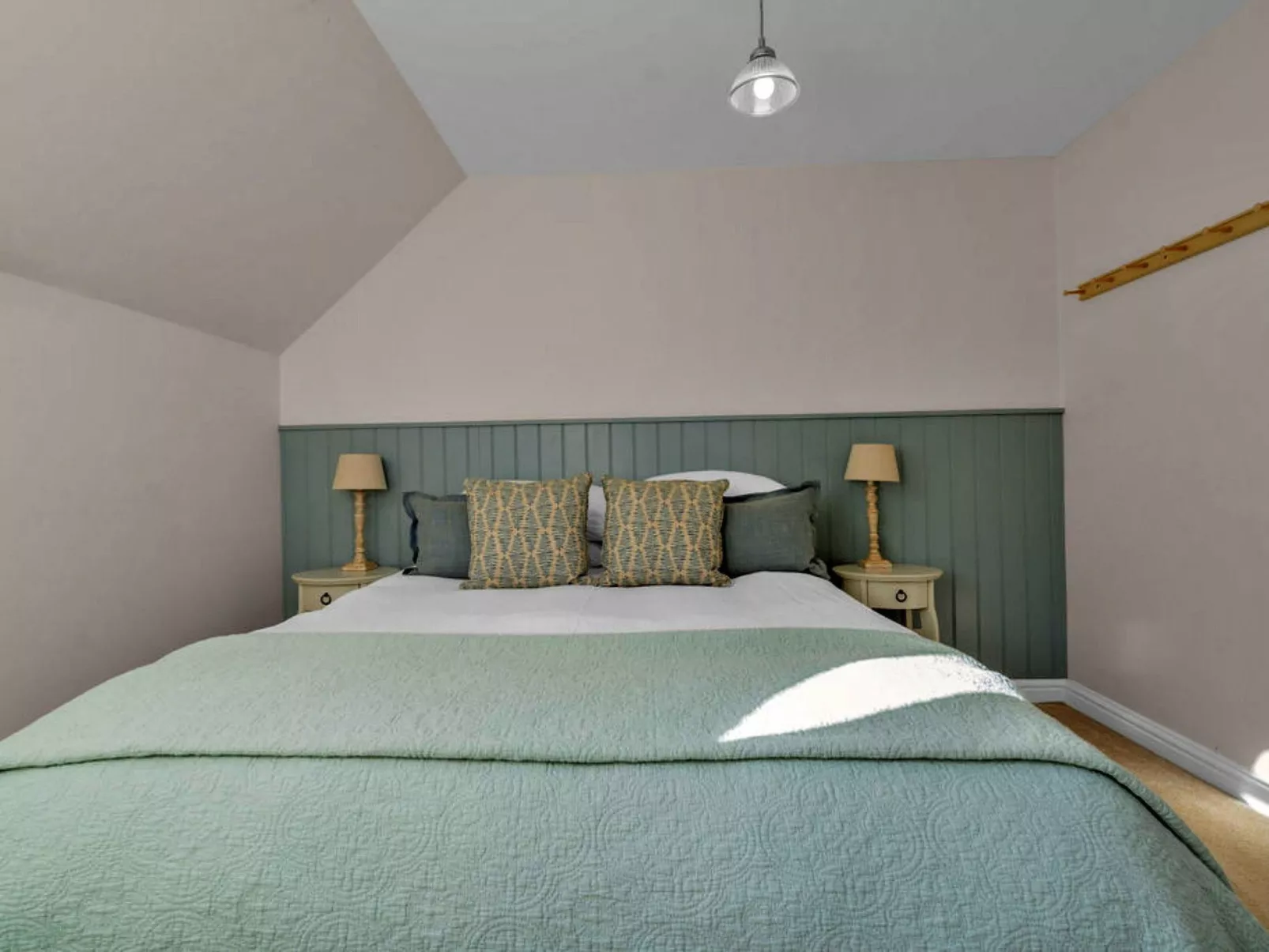 Millfield Farm-Dedans