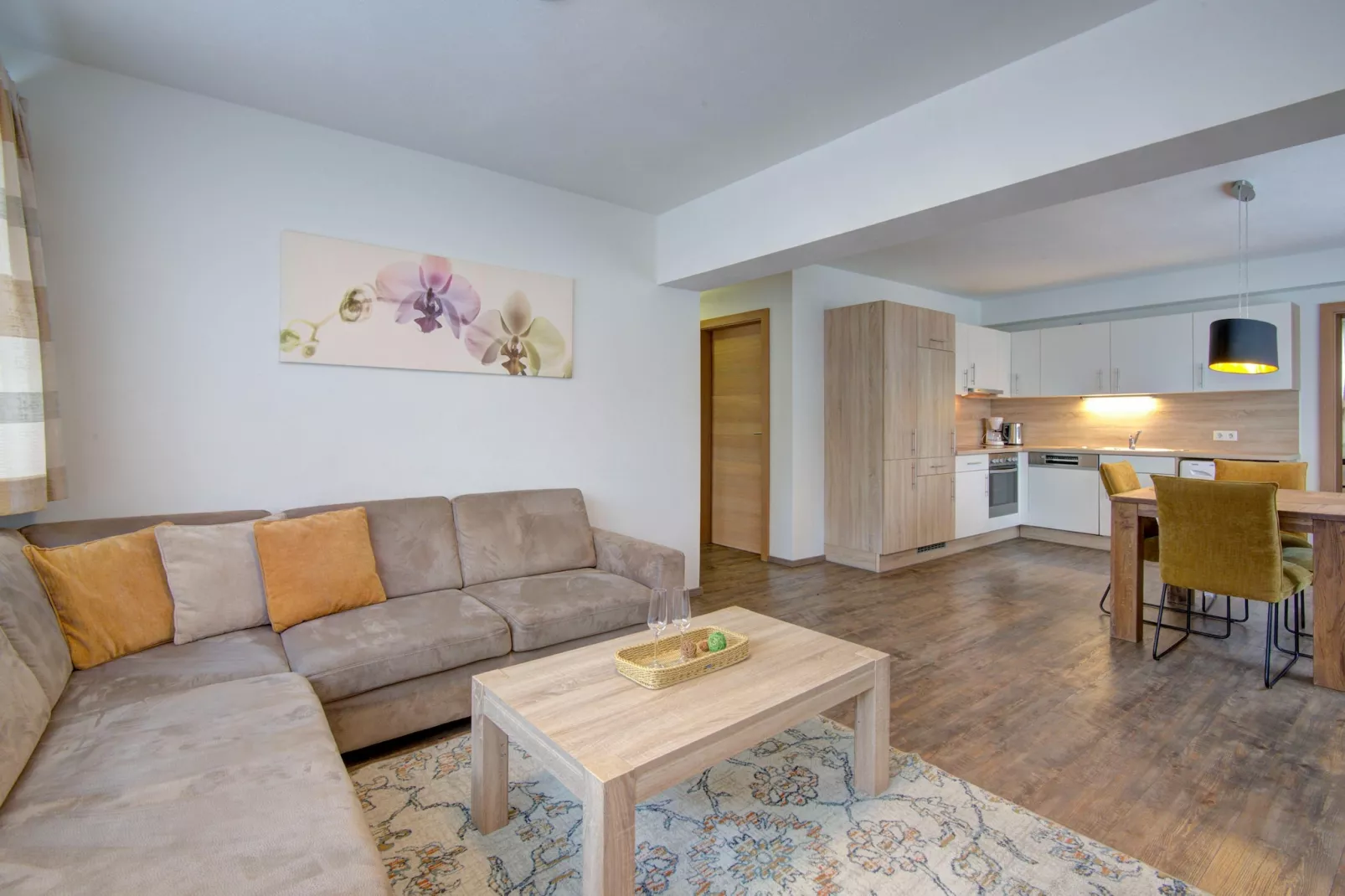 Brunner Apartment Top 1-Wohnzimmer