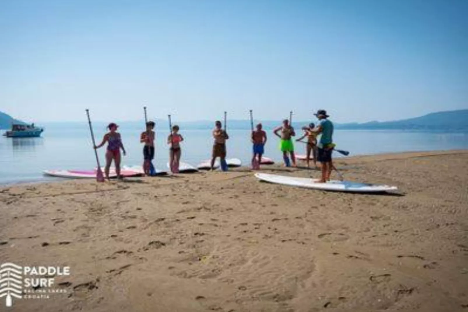 Two-Bedroom Apartment With Lake View-Ambiente