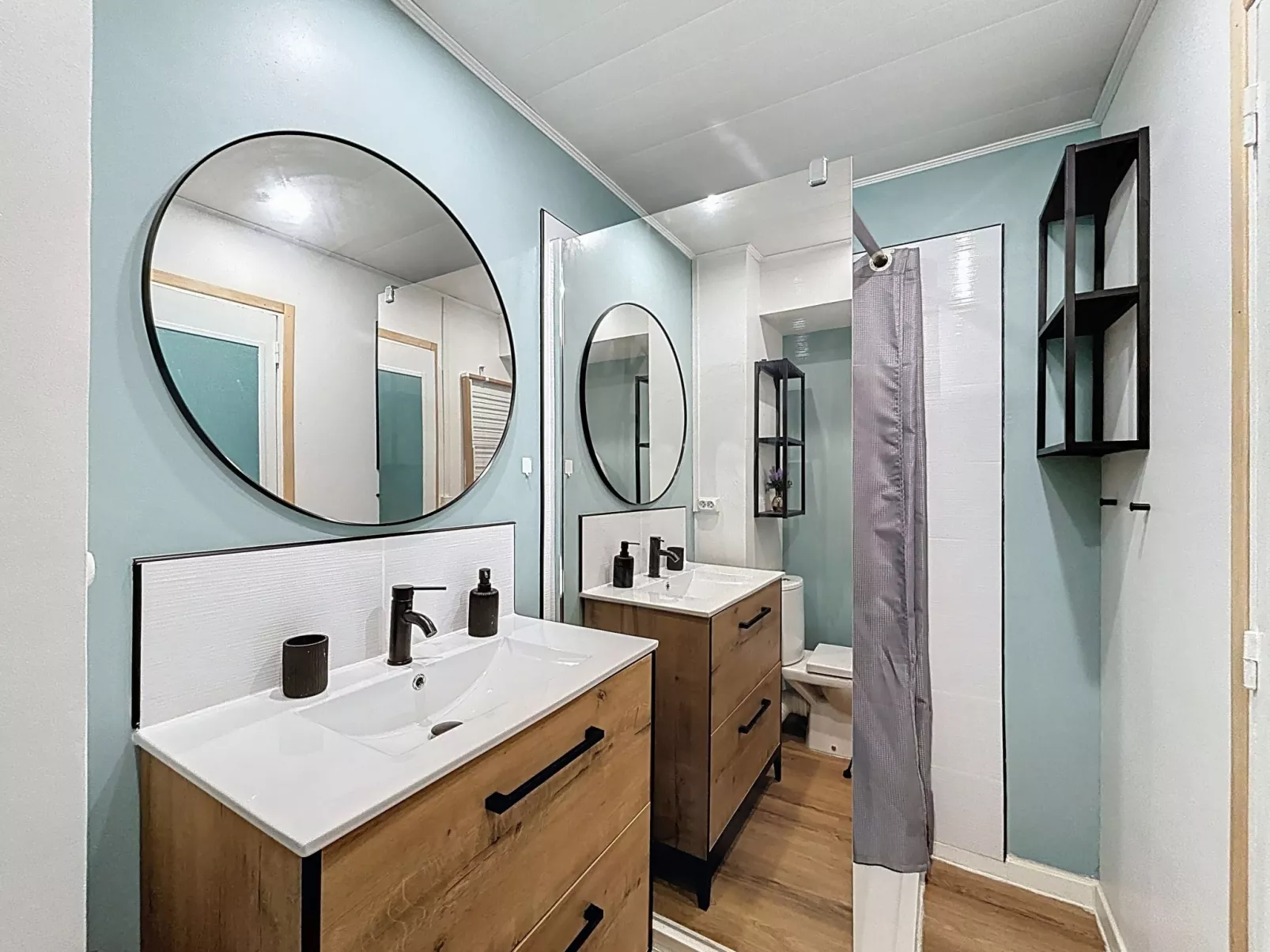 Le Saint Clair-Inside