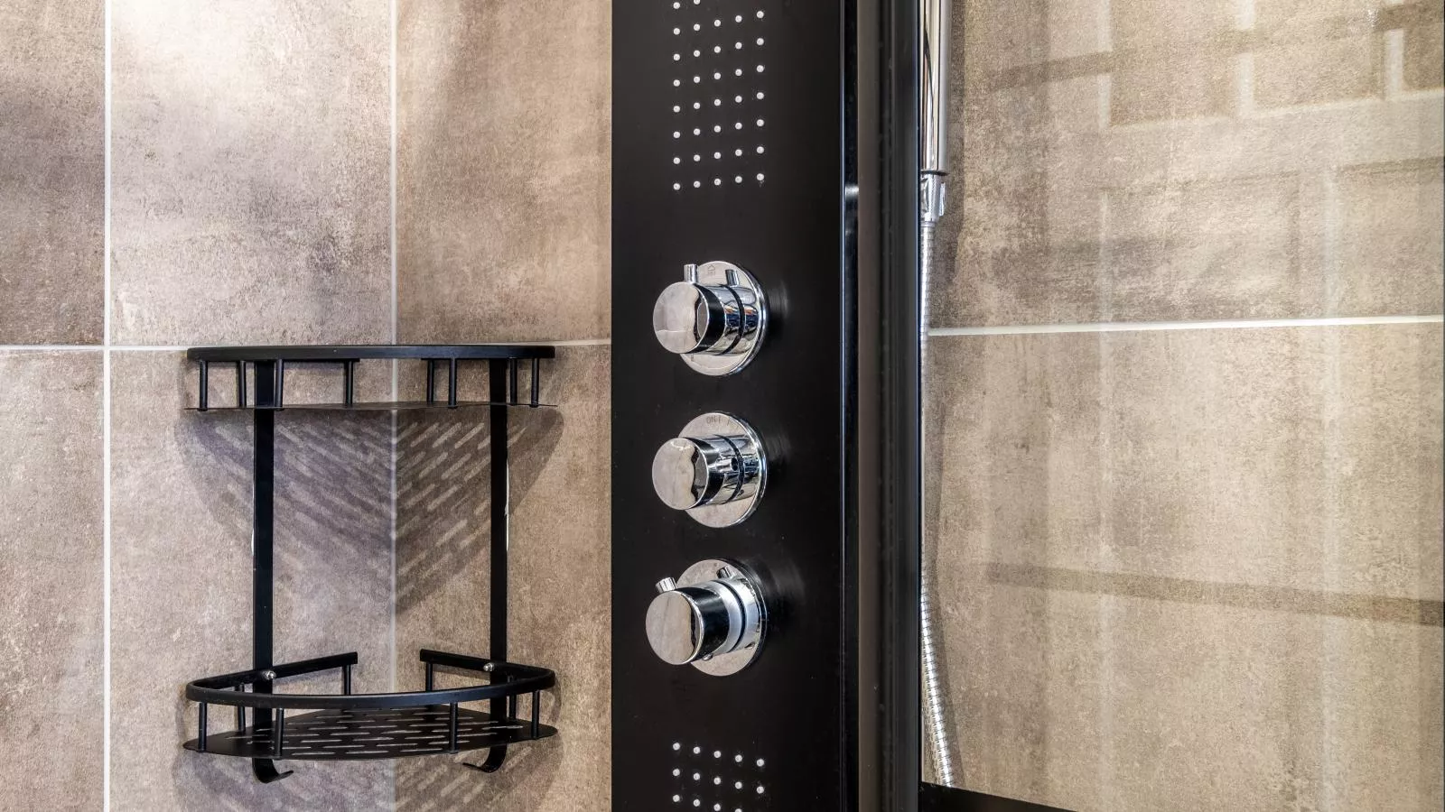 Illustrious-Salle de bain