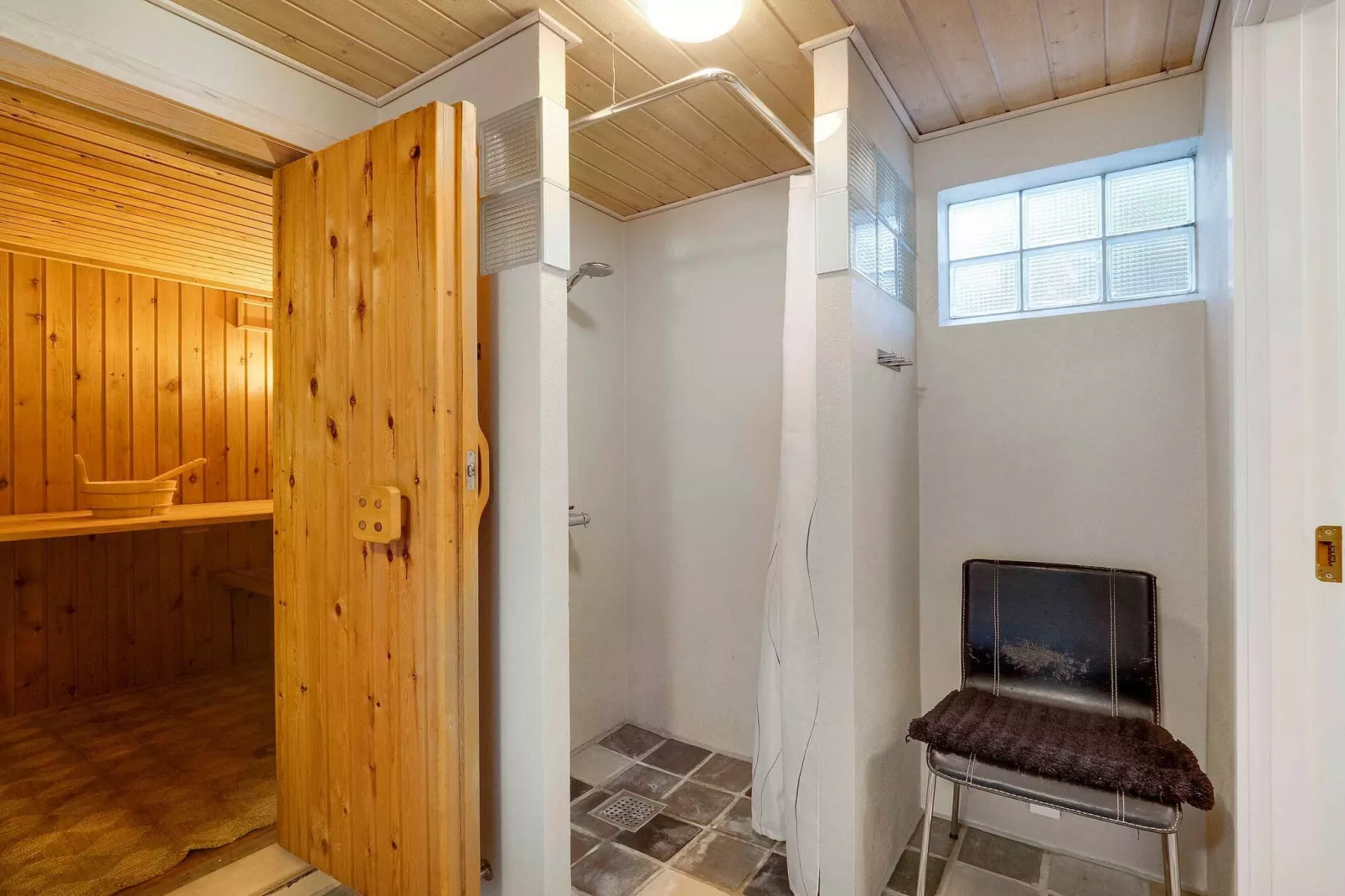 5 star holiday home in Fur-Indoor