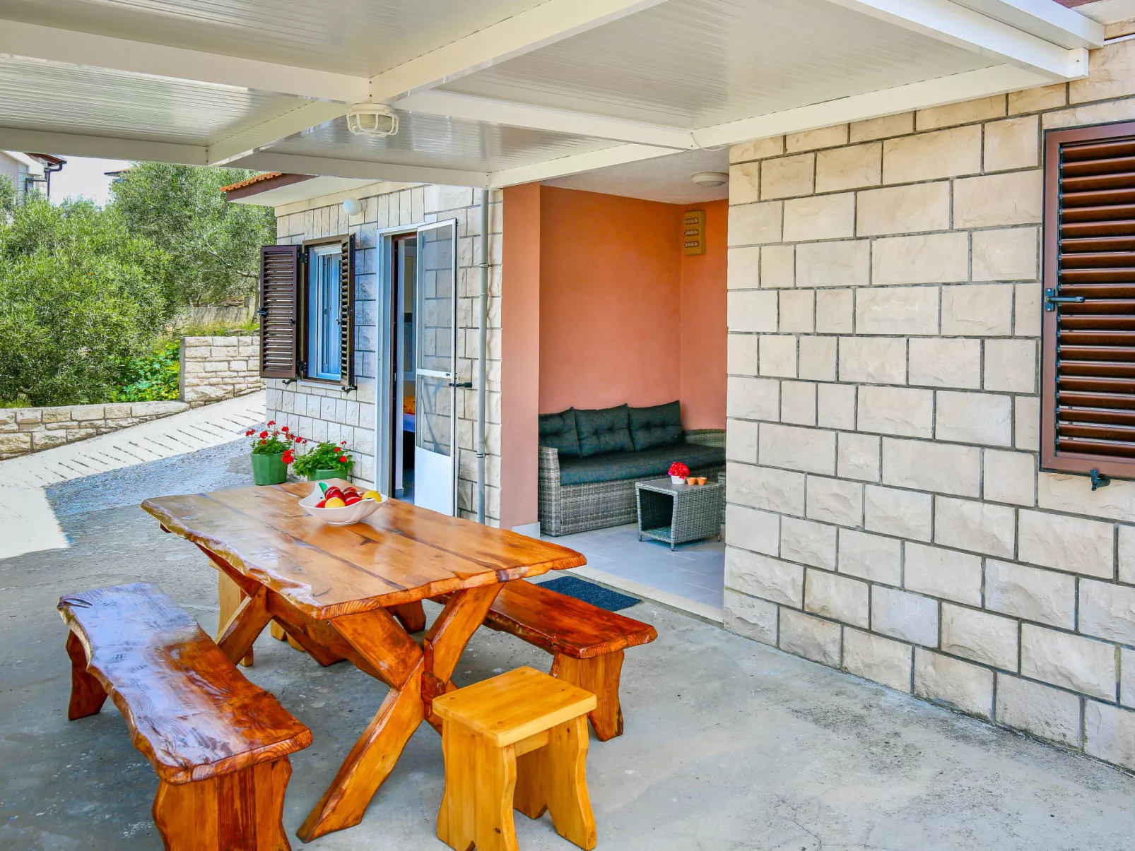 Haus Peric-Dehors