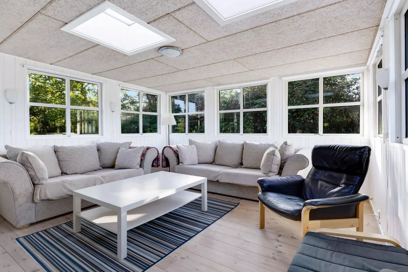 5 star holiday home in Humble-Indoor