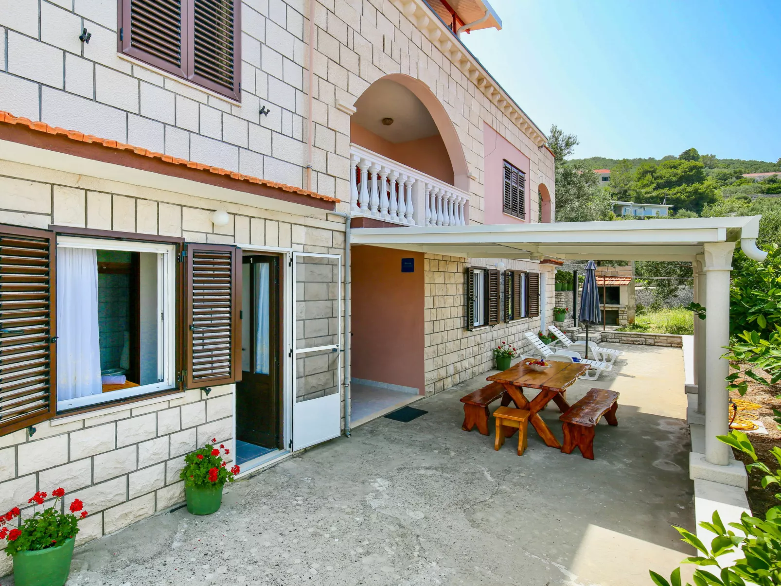 Haus Peric-Dehors