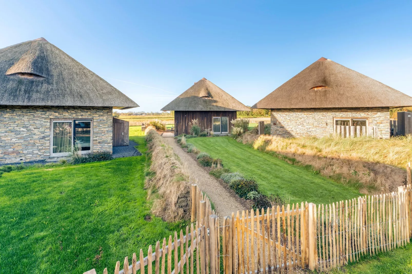 Villa Buytenplaats 191-Exterior in summer