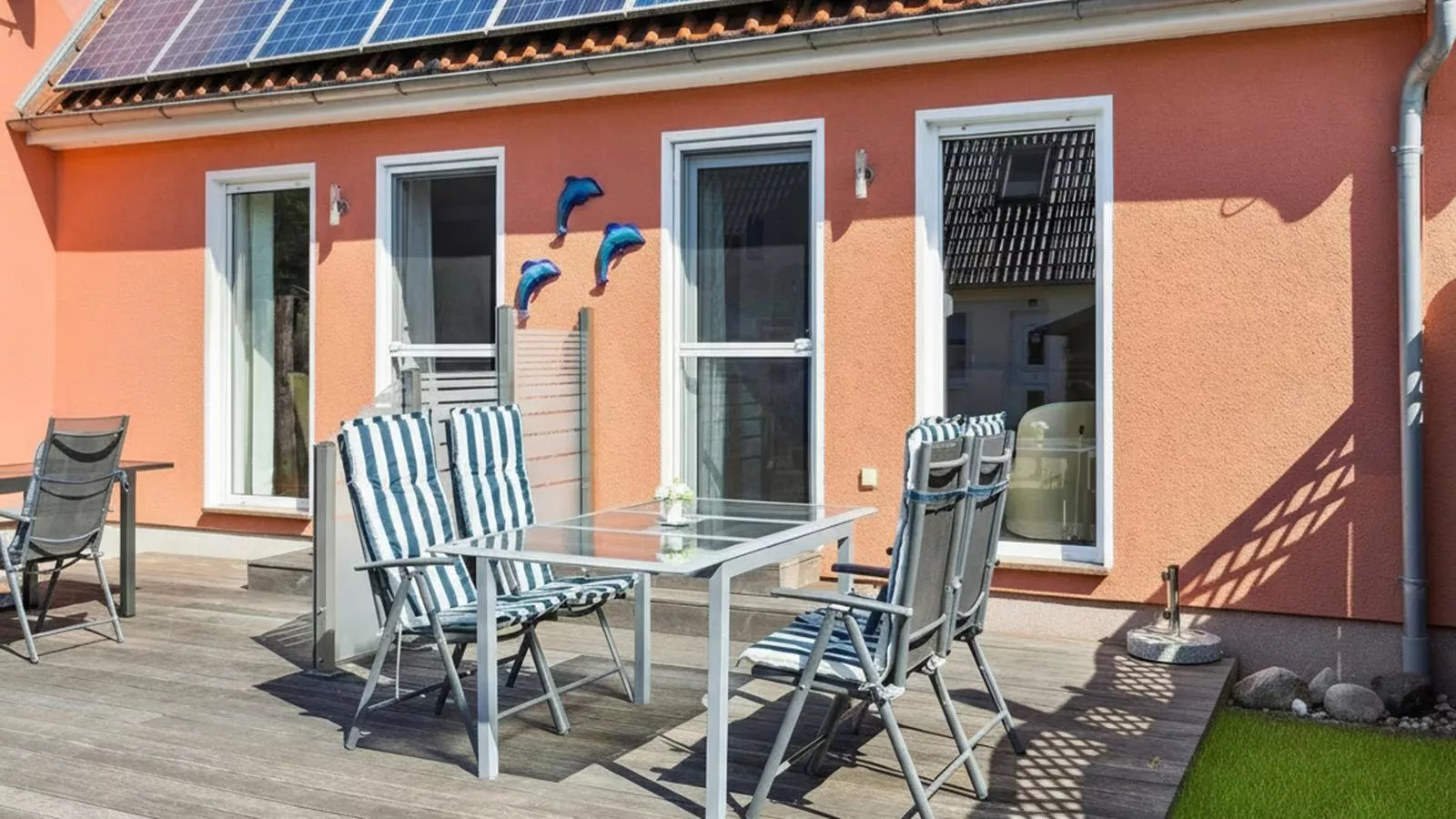 Delphin-Terrasse/Balkon