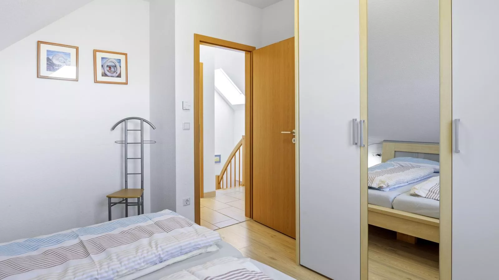 Windflüchter links mit Sauna-Schlafzimmer