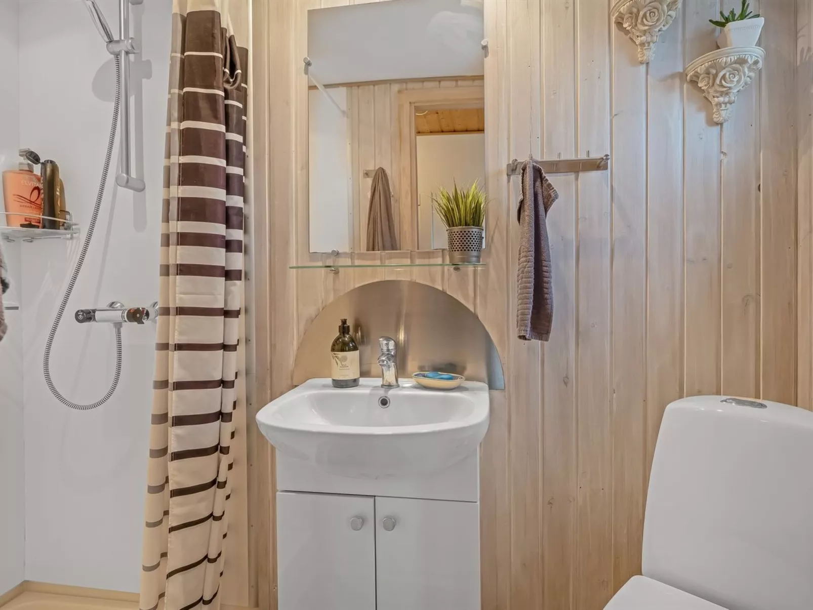 "Benthe" - 100m to the fjord-Inside