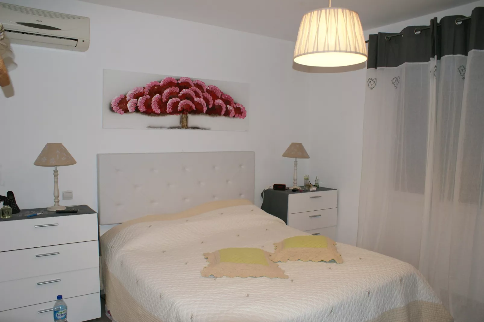 Belle maison de vacances avec piscine privée-Chambre