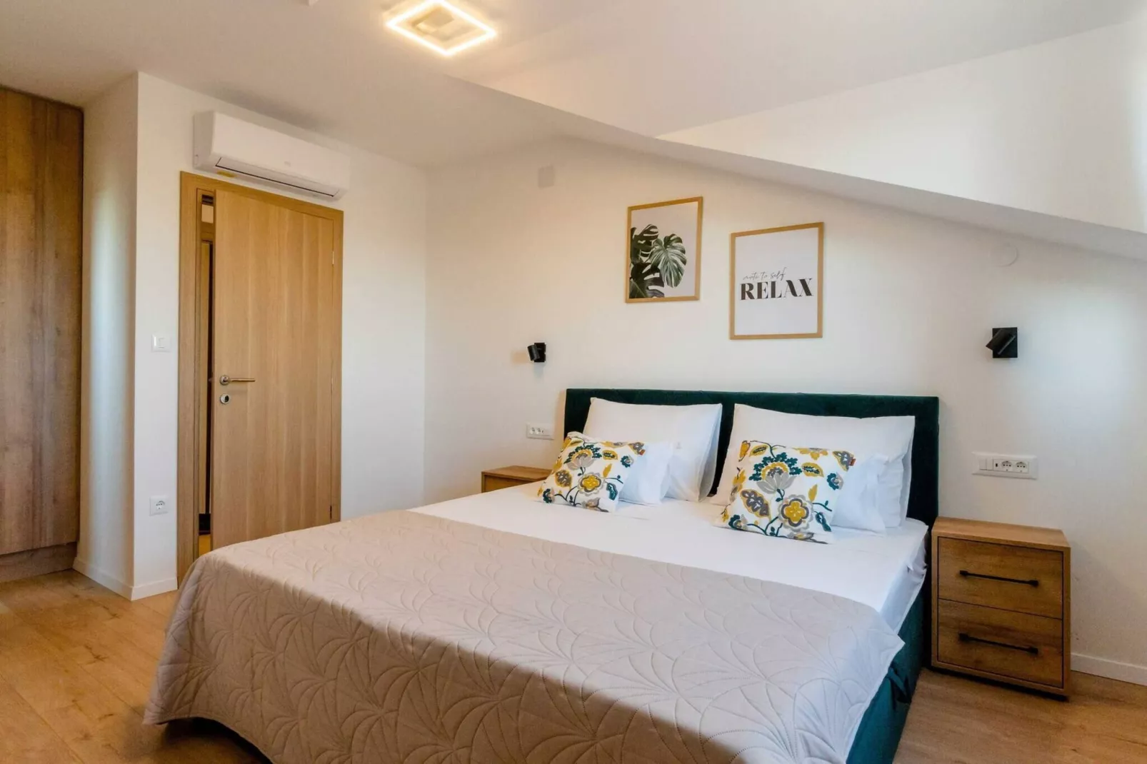 Authentic Villa Storia-Chambre