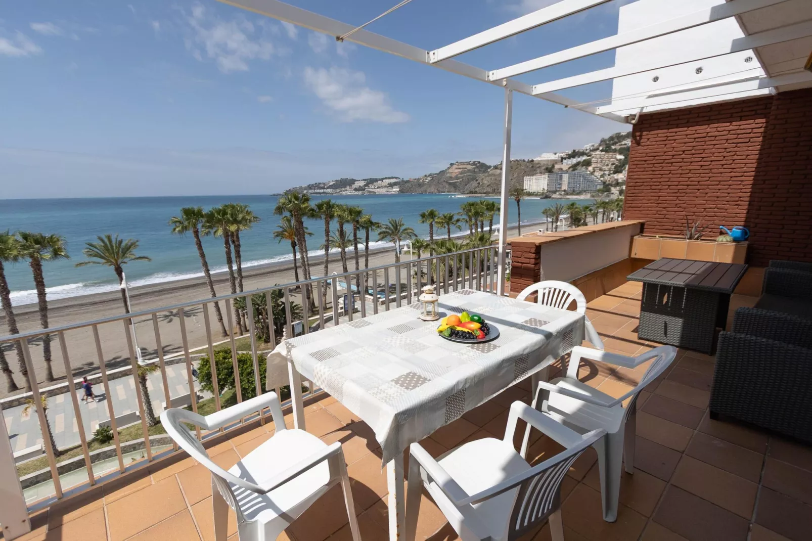 CT 383 GR - Faro's Almuñecar Beachfront for 4-Terrace balcony