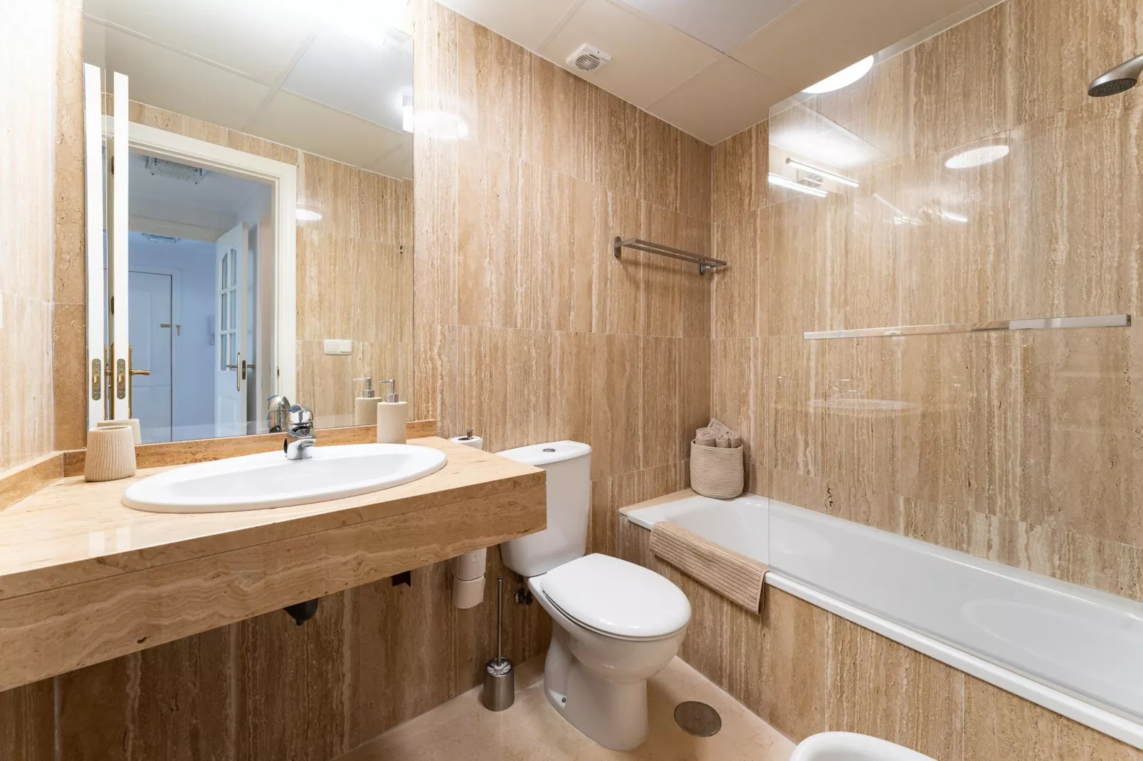 CT 366 - Faro's Silent Dream in Elviria - Marbella-Bathroom