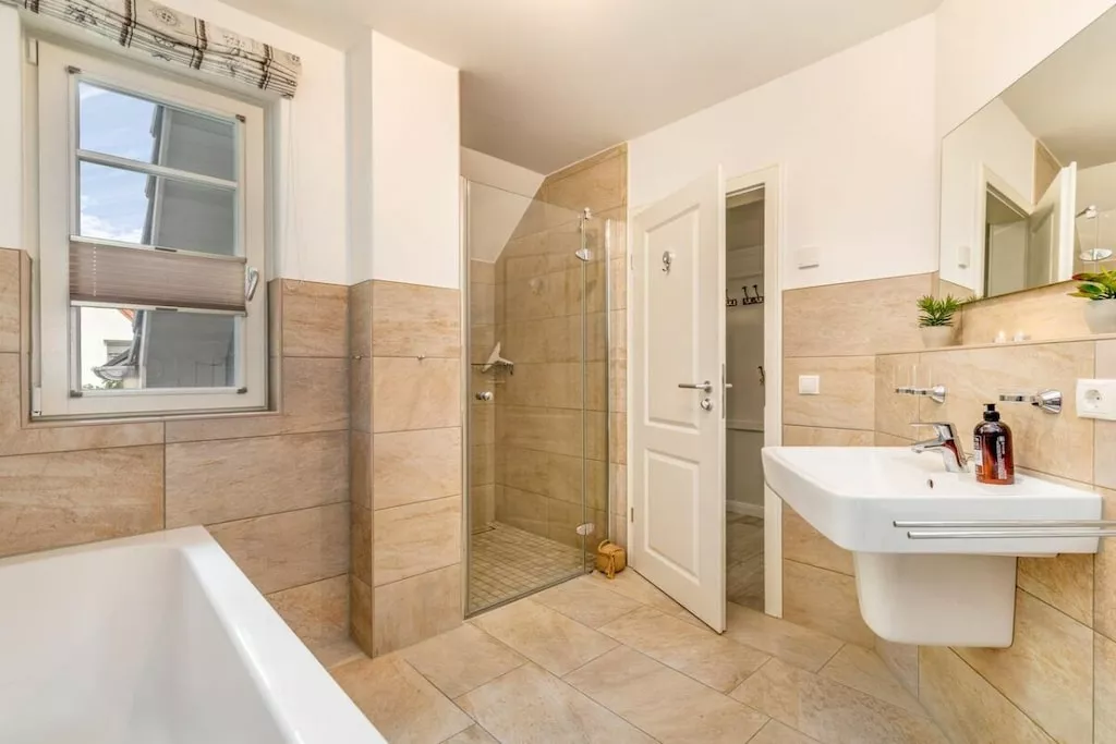 354678-Nicht zugeordnet