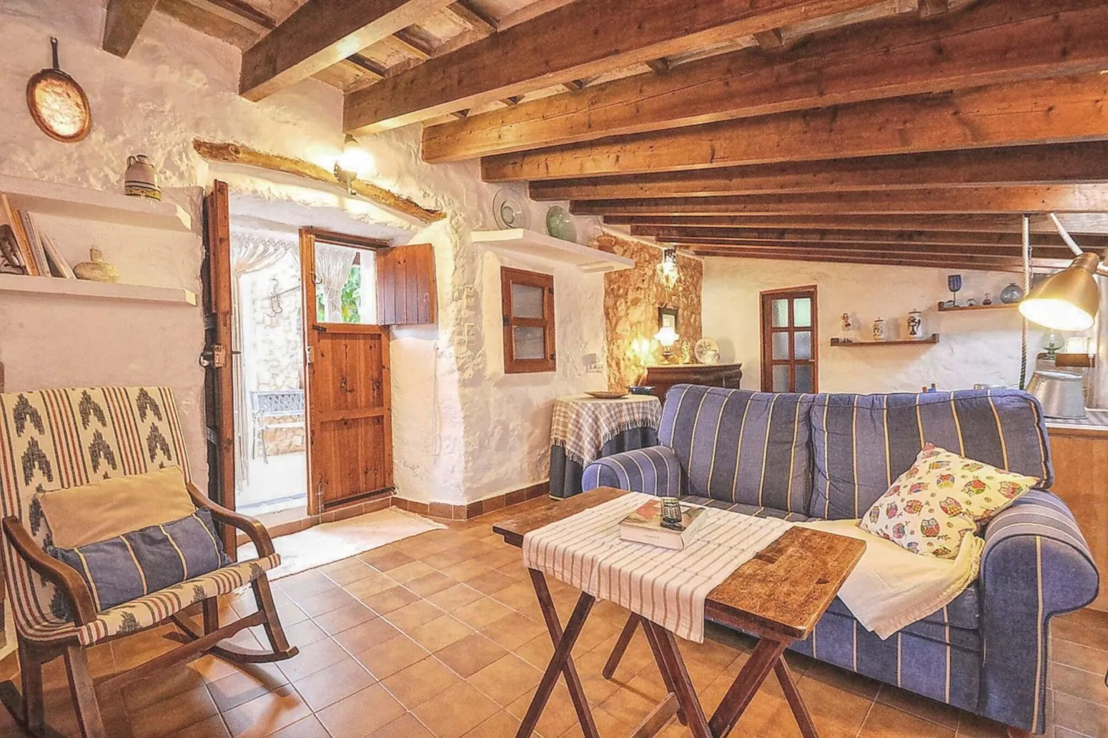 Montserrat-Living room