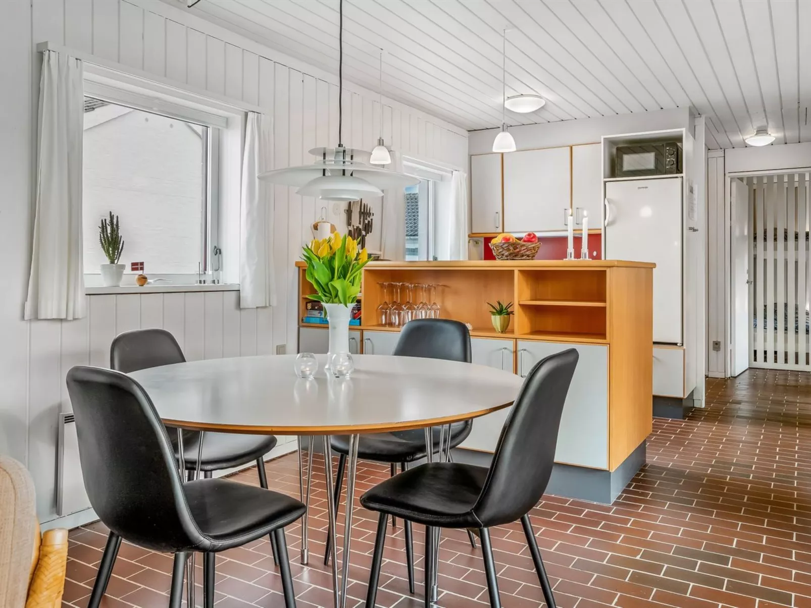 "Ketilbiorn" - 700m from the sea-Inside