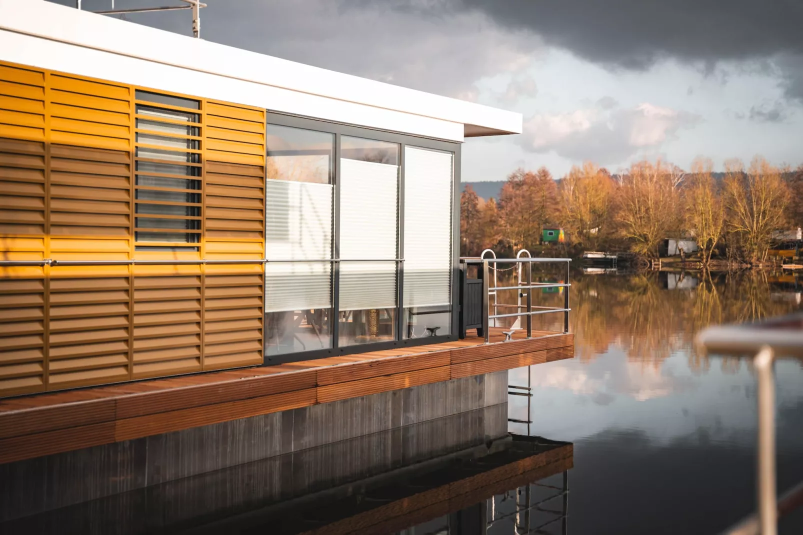 Hausboot in Höxter-Extérieur été