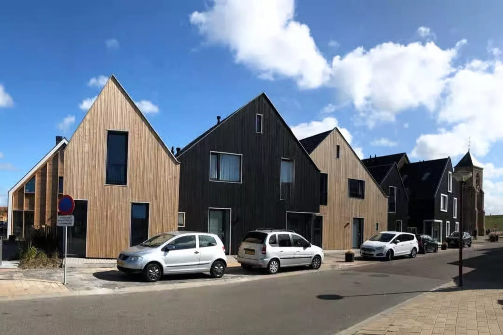 Plein 40 Lodge 24-Areas within 1km in summer