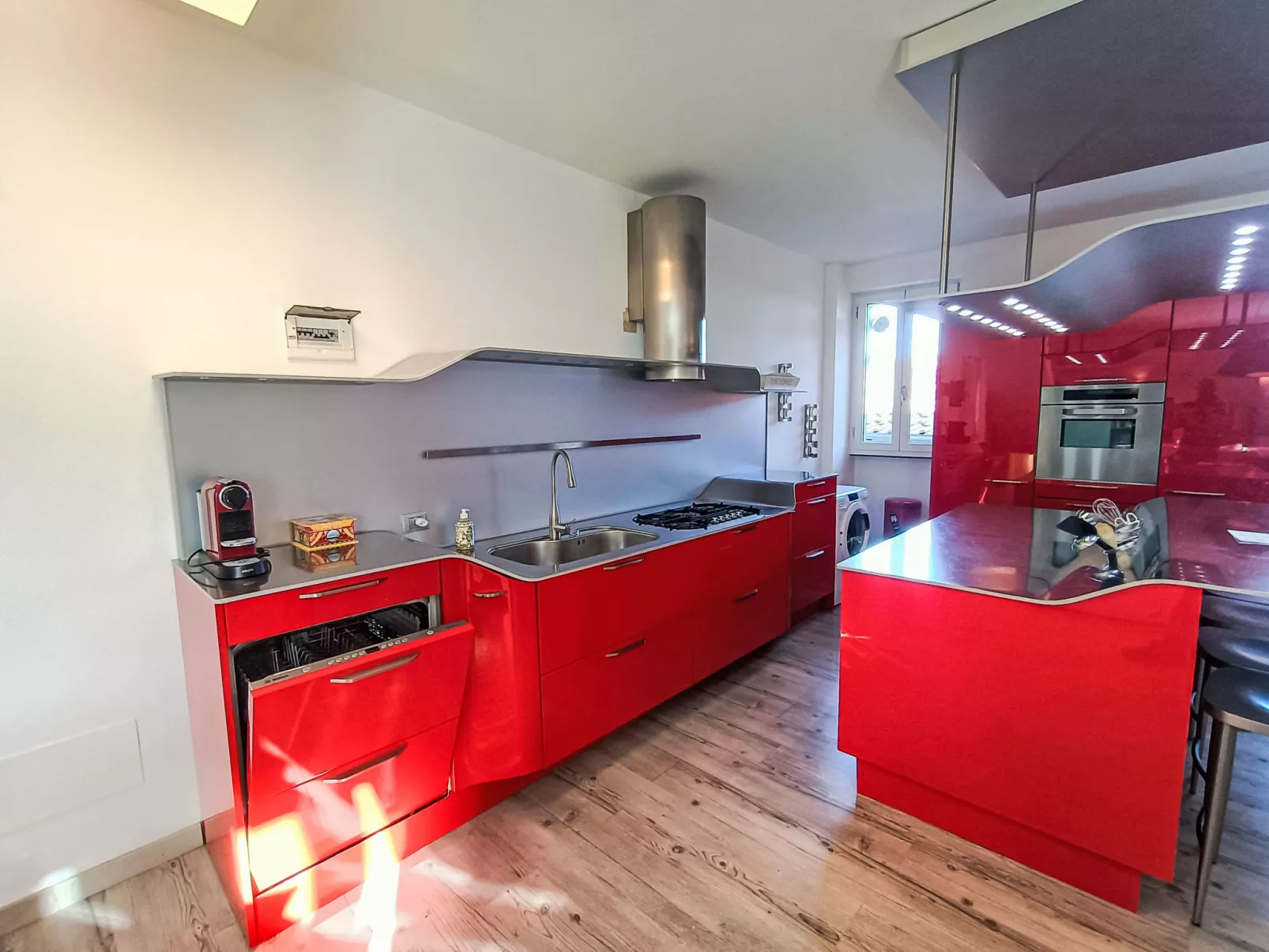 Terrazza con glicine-Drinnen