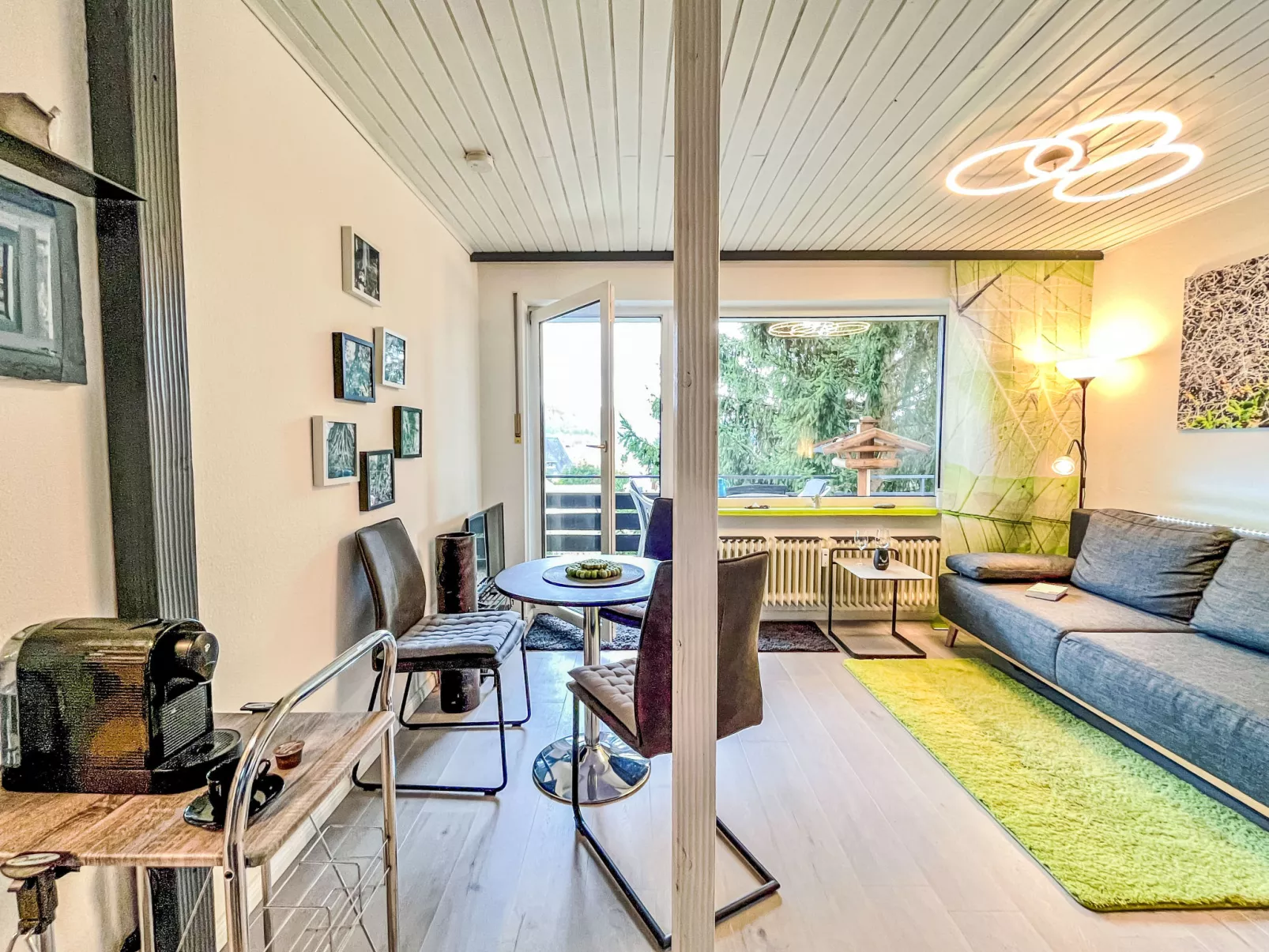 Sonnige Aussichten-Drinnen