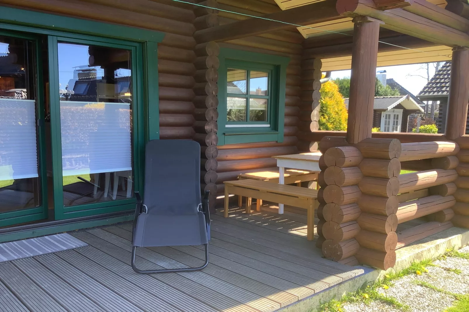 Blockhaus-Terrasse/Balkon