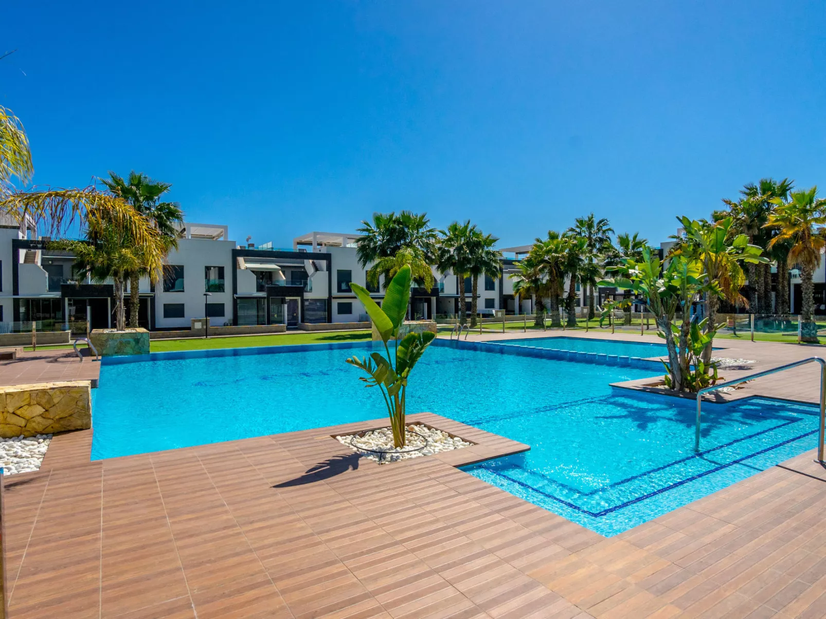 Oasis Beach 1-Draußen