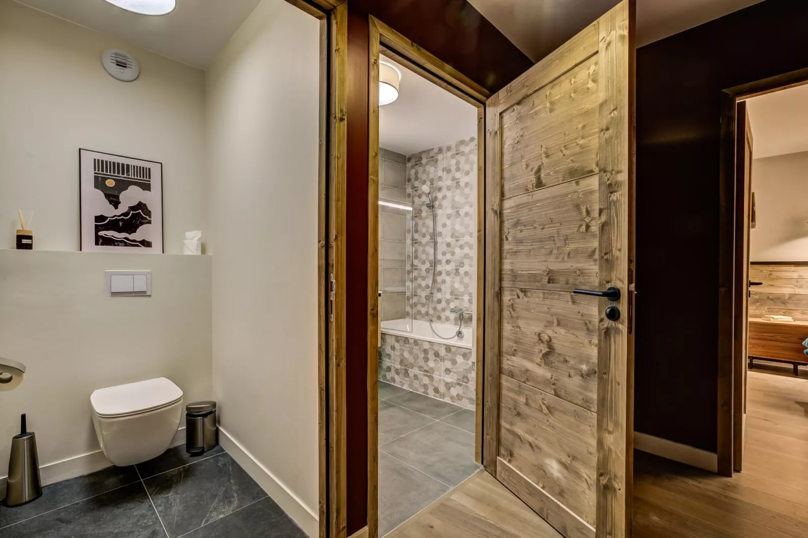 White Pearl A31-Bathroom