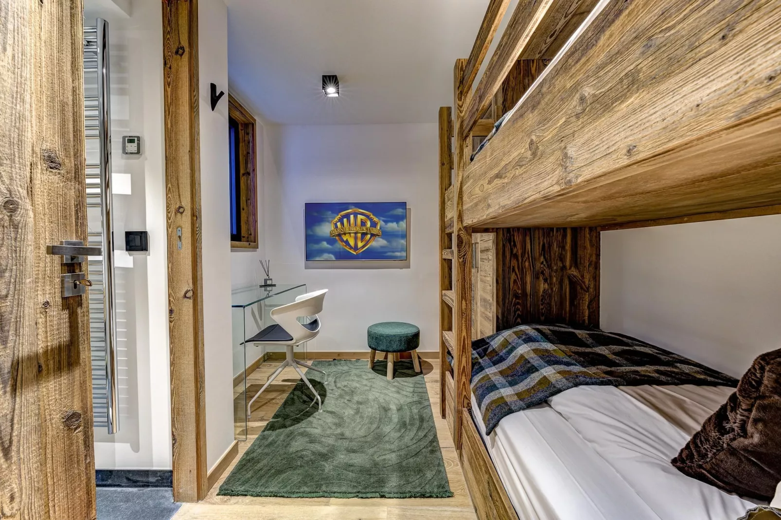 Silver Forest-Bedroom