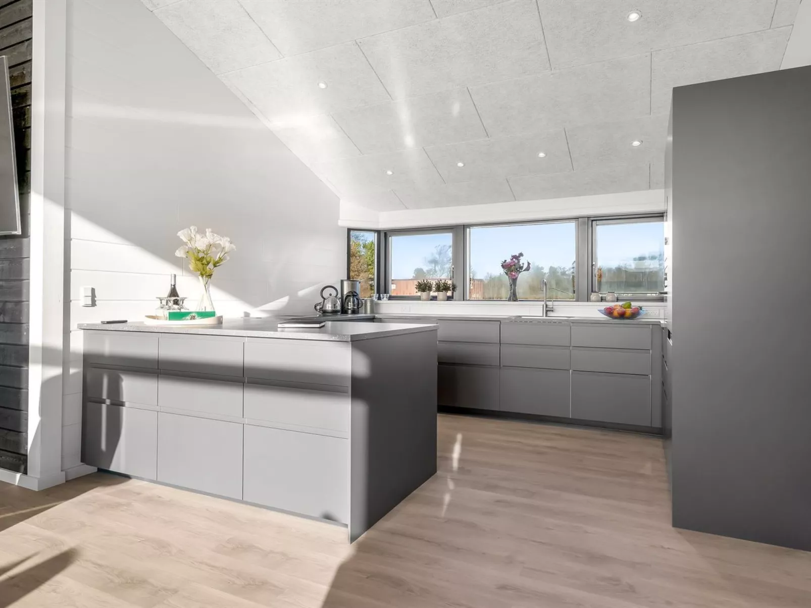 "Daren" - 700m from the sea-Drinnen