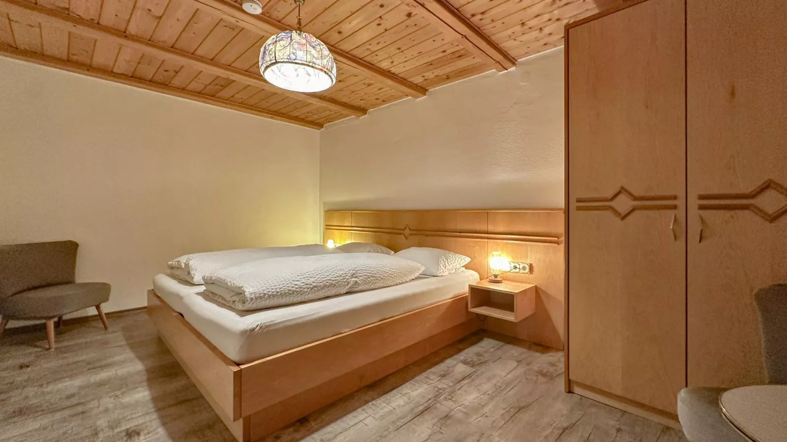 Wiesing-Bedroom