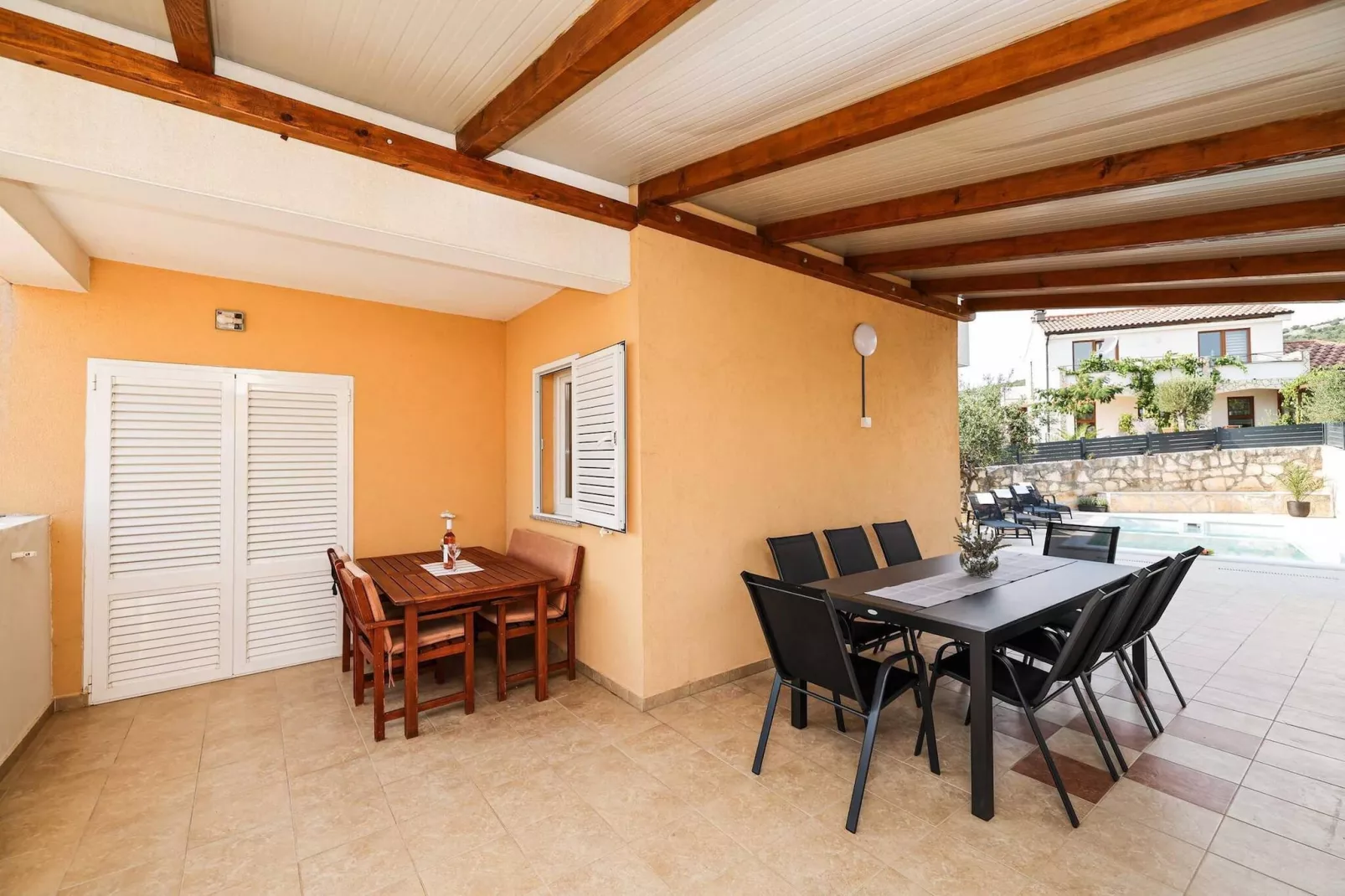 Holiday home Nekic-Esszimmer