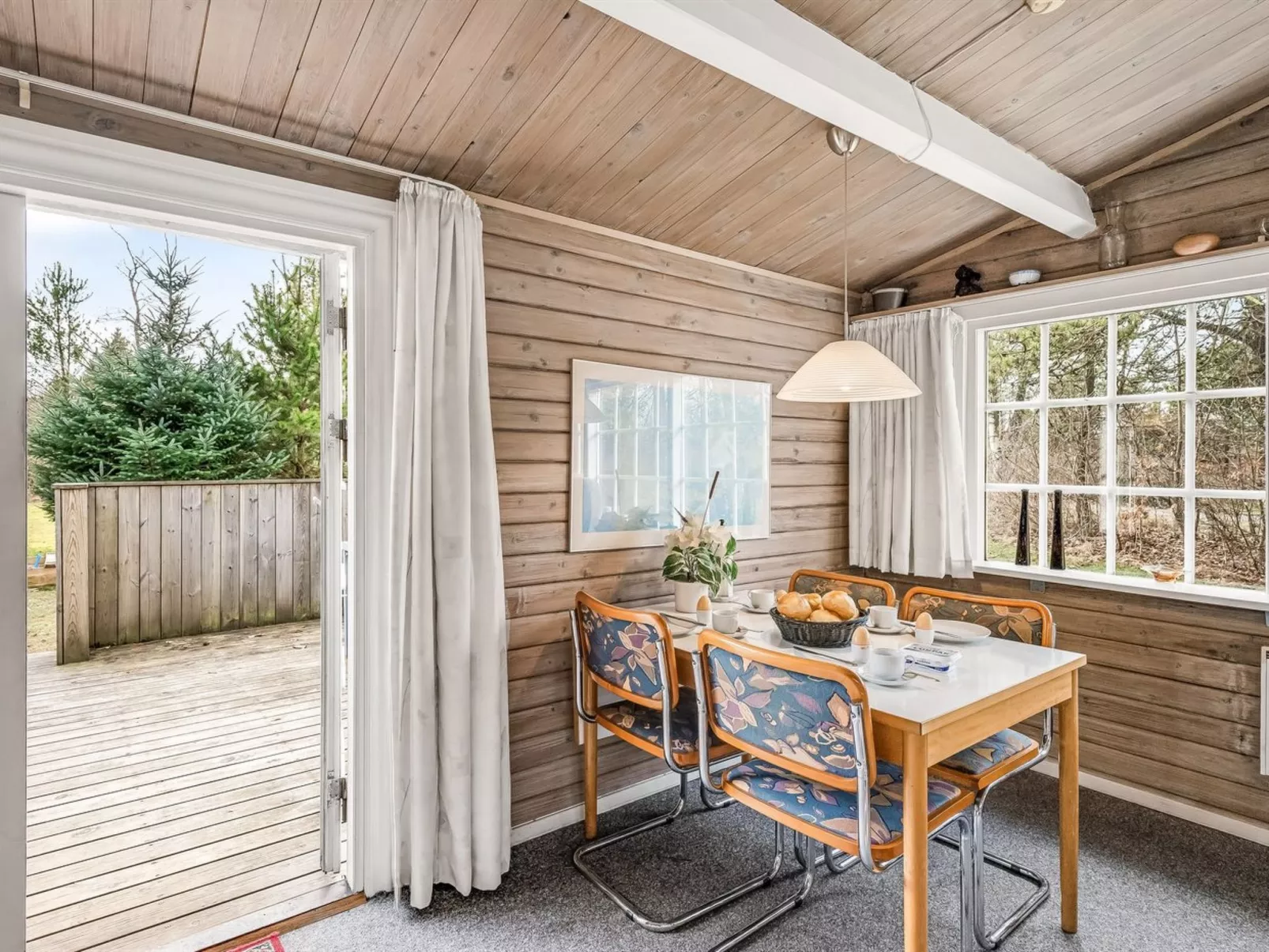 "Leandra" - 11km from the sea-Drinnen