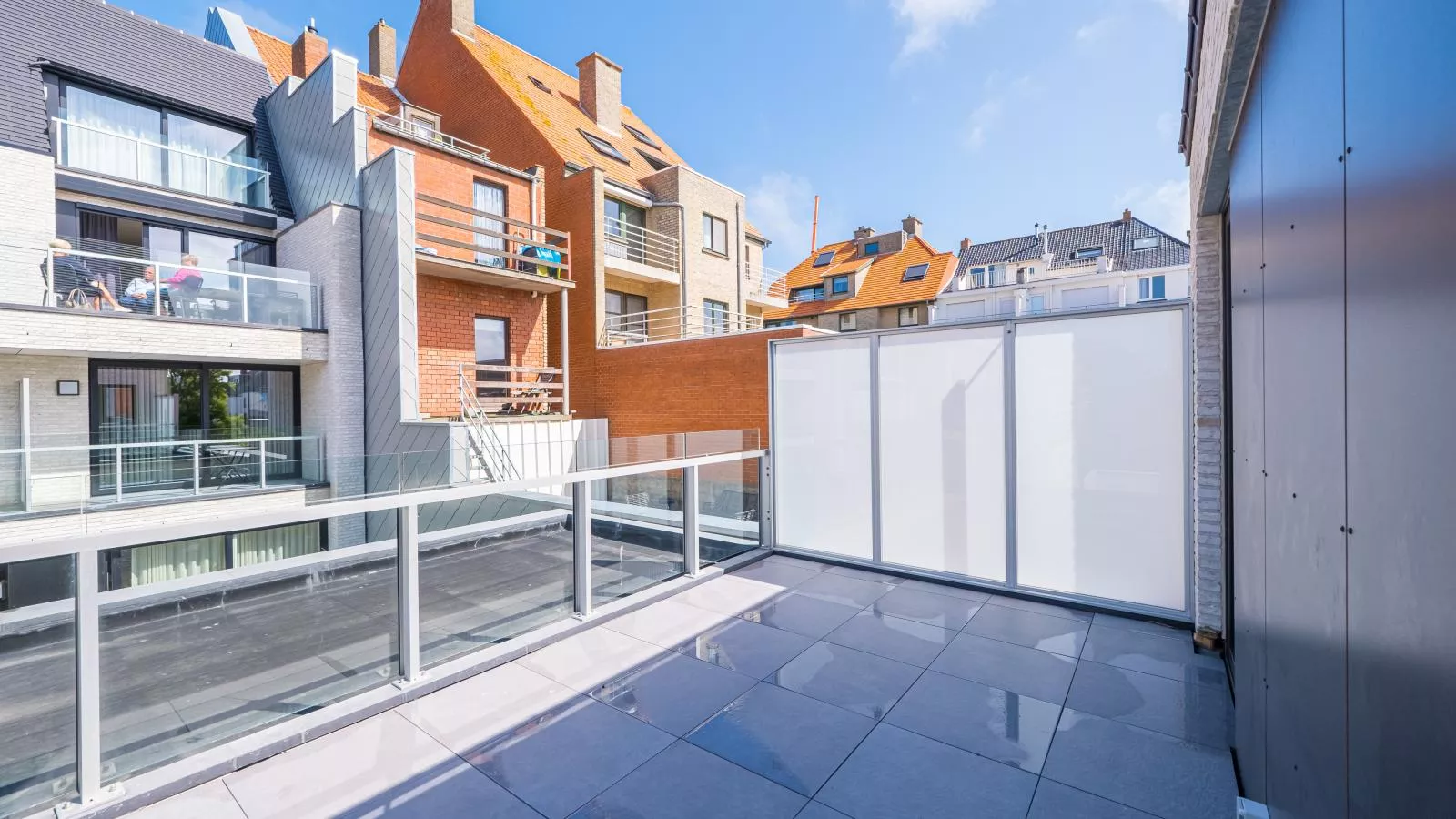 Matisse - 0101 + box 8-Terrace balcony