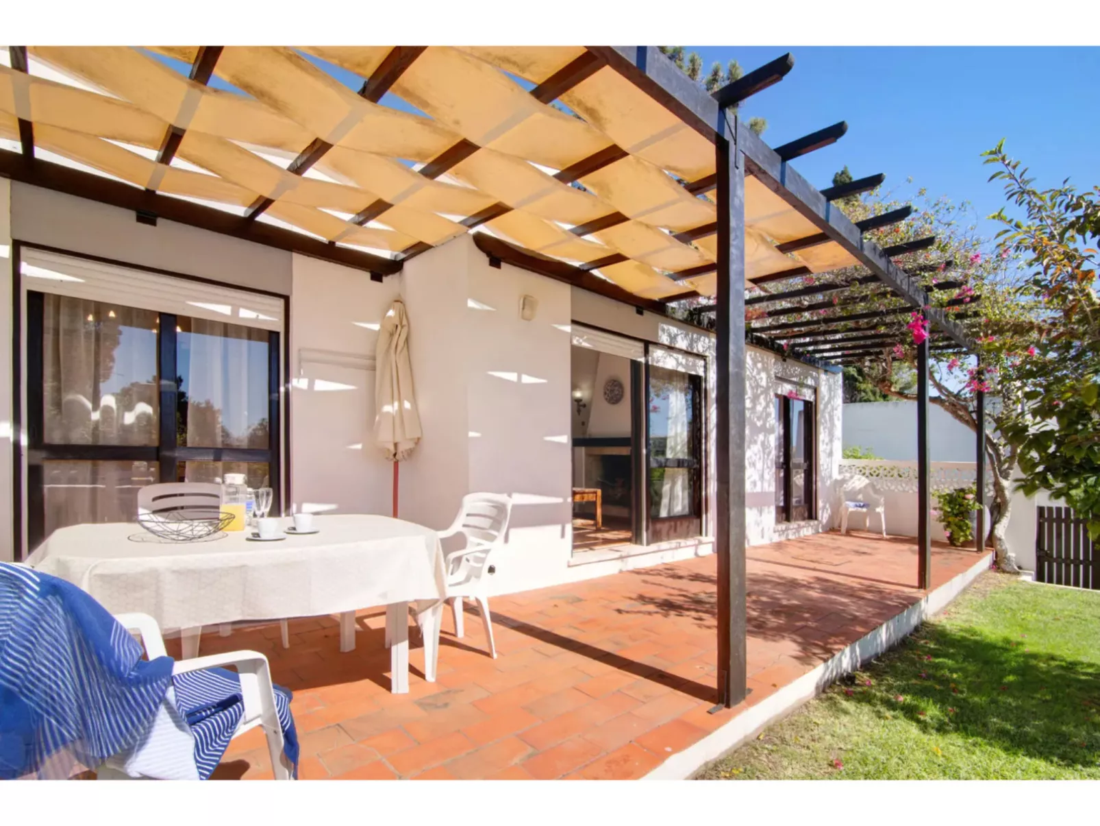 Casa Mila - Sunny Way-Dehors