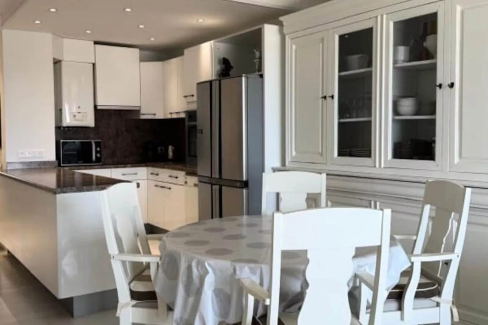 Résidence Superbe T3 Traversant Avec Terrasse Face Au Chenal Vue Mer &ndash; Imp&eacute;rial 4-Nicht zugeordnet