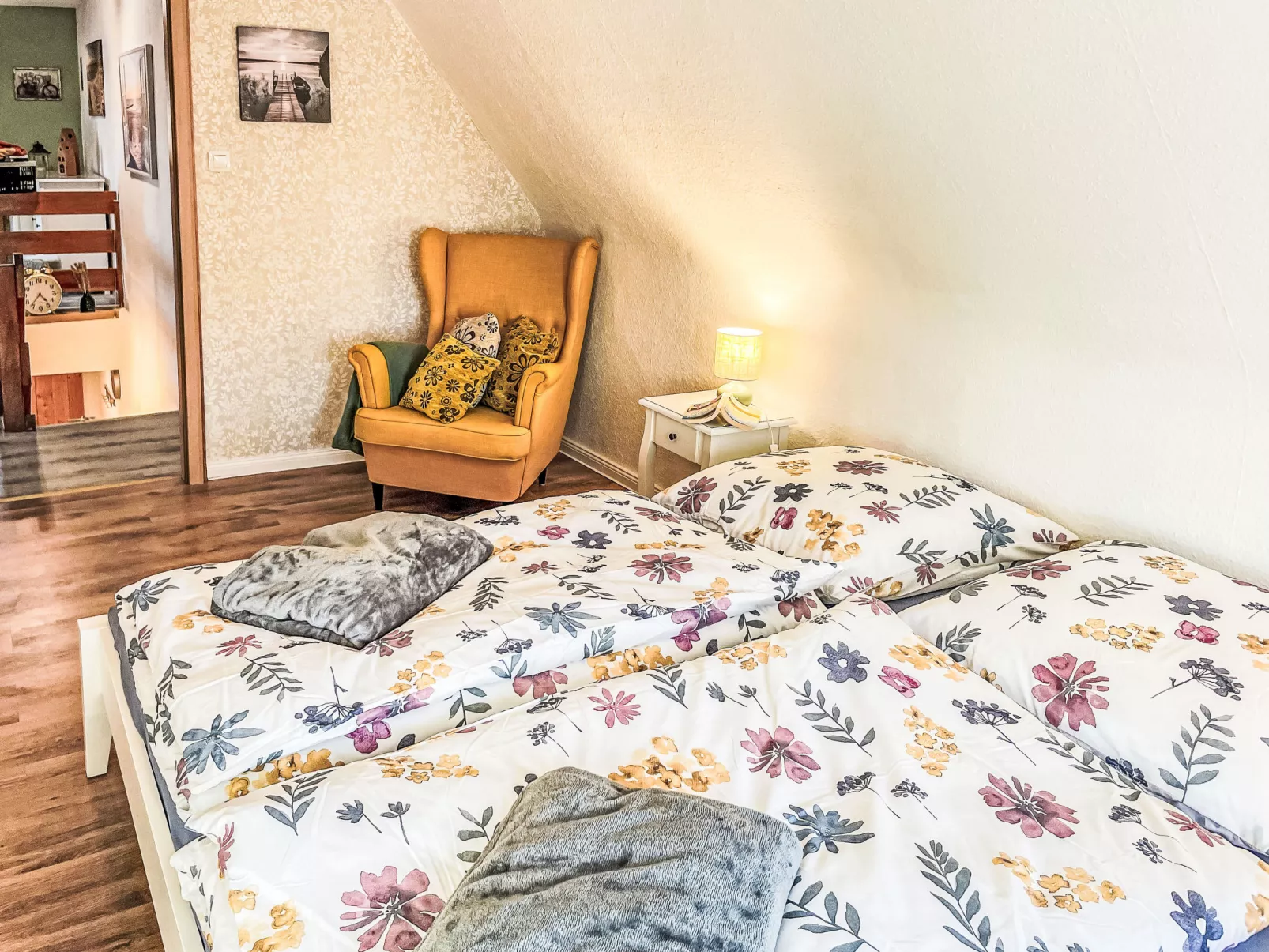 Die Dorfperle-Dedans