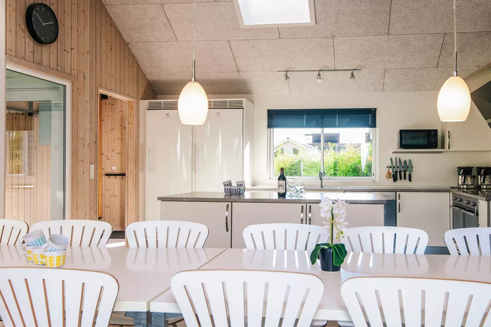 16 person holiday home in Glesborg-Indoor