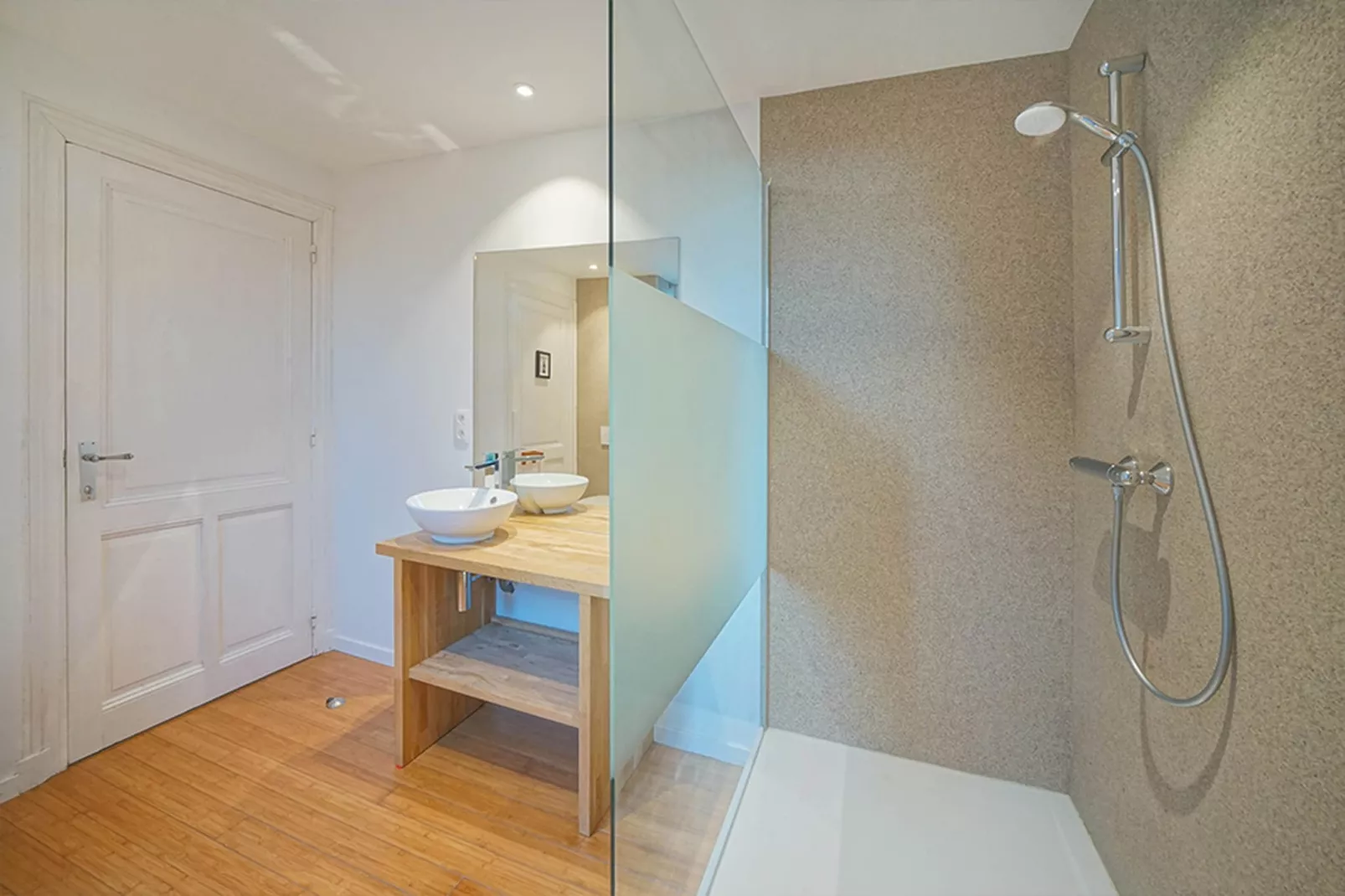 Château de luxe-Bathroom