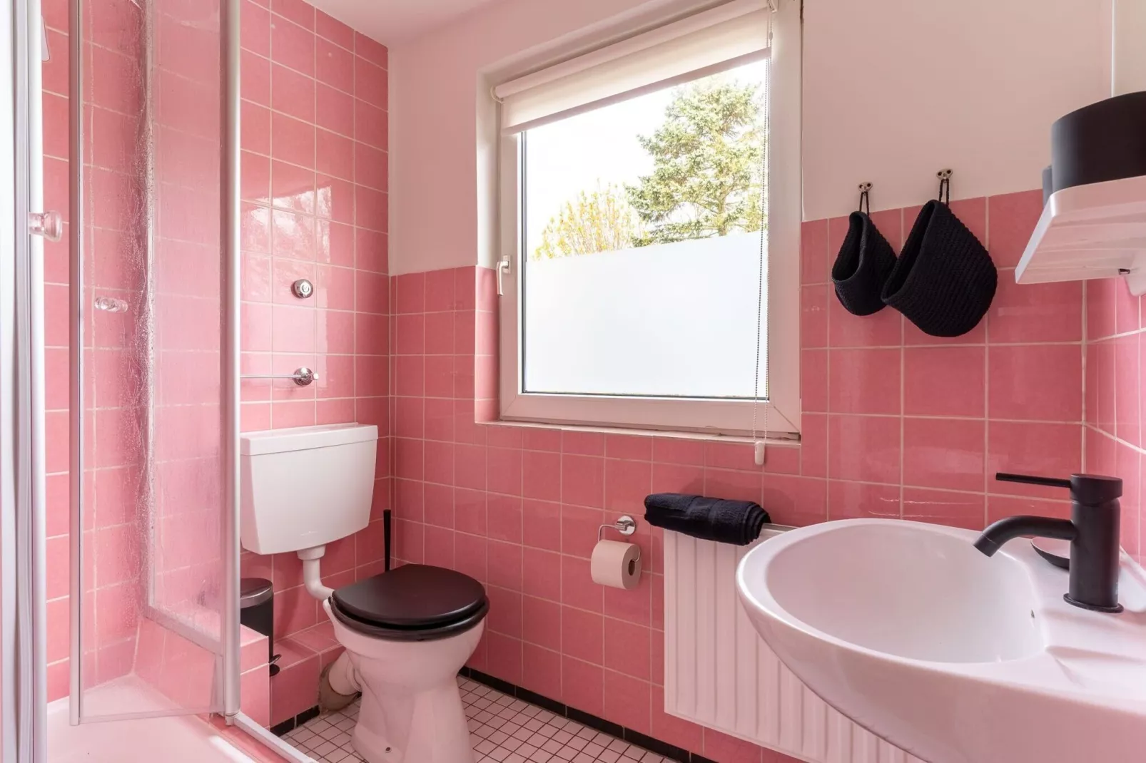 Ferienhaus Apfelgarten Garding-Badezimmer