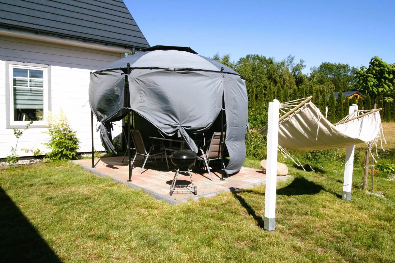 Luksusowa willa w Kołczewie dla 6 osób-Gardens in summer