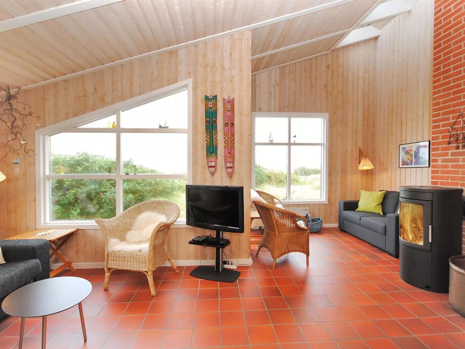 "Dode" - 225m from the sea-Inside