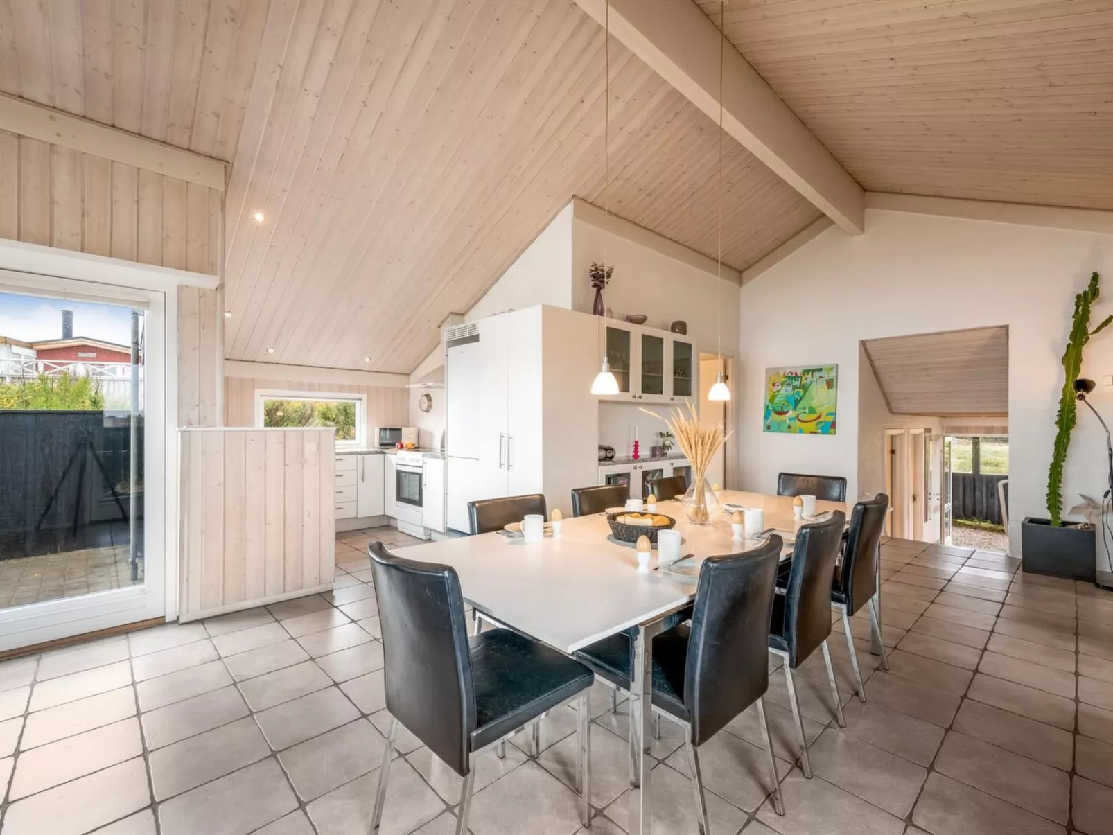 "Temjana" -  from the sea-Inside