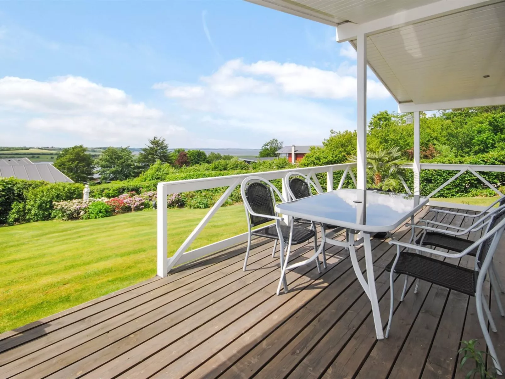 "Annabeth" - 300m to the fjord-Outside